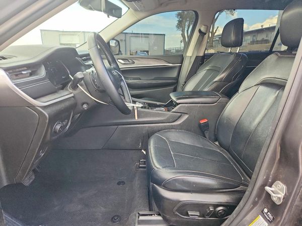2022 JEEP GRAND CHEROKEE
