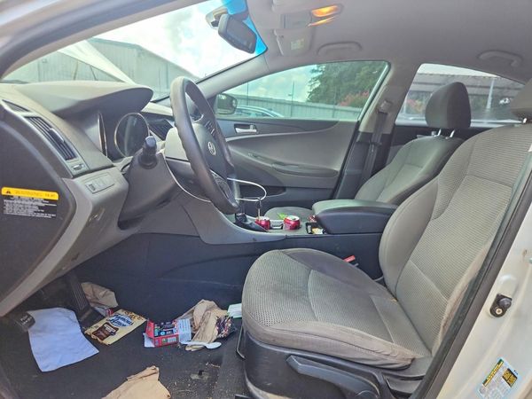 2012 HYUNDAI SONATA