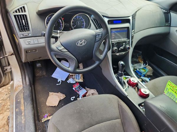 2012 HYUNDAI SONATA