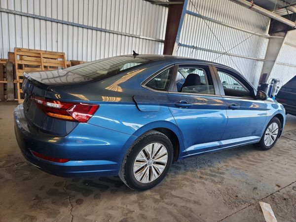 2019 VOLKSWAGEN JETTA S, SE, R-Line