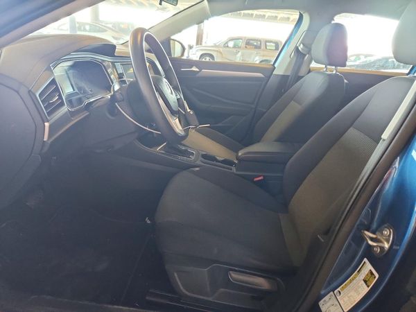 2019 VOLKSWAGEN JETTA S, SE, R-Line