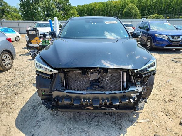 2022 INFINITI QX55 Essential