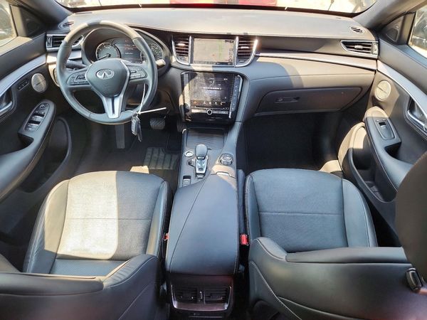 2022 INFINITI QX55 Essential