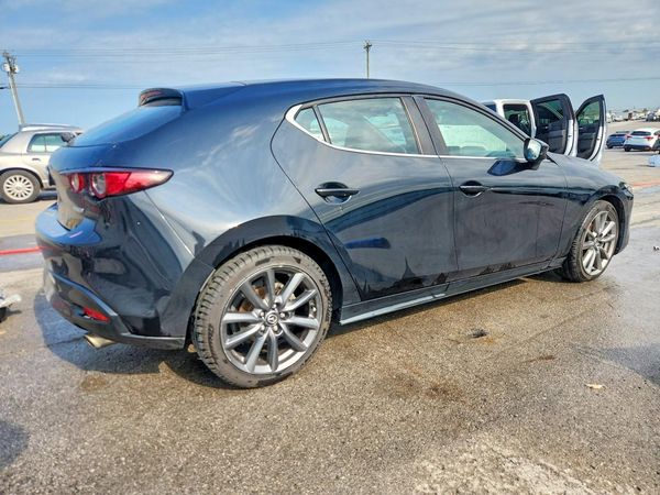 2021 MAZDA 3