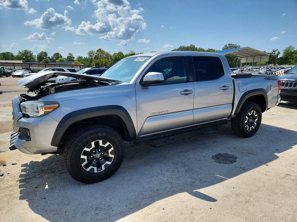 2019 TOYOTA TACOMA SR5