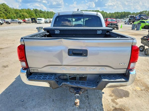 2019 TOYOTA TACOMA SR5