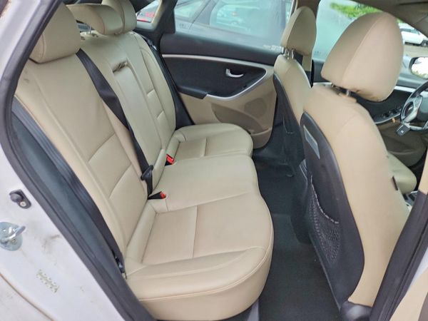 2014 HYUNDAI ELANTRA STD, Style, Tech