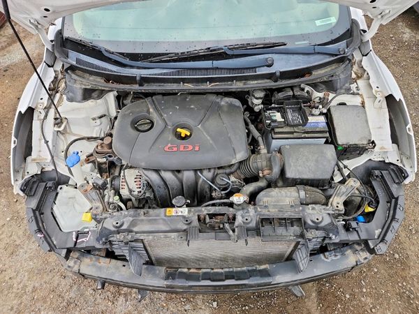 2014 HYUNDAI ELANTRA STD, Style, Tech