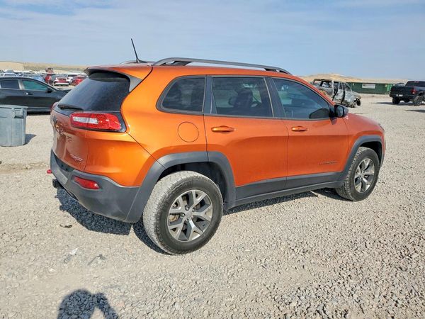 2015 JEEP CHEROKEE TRAILHAWK 4X4