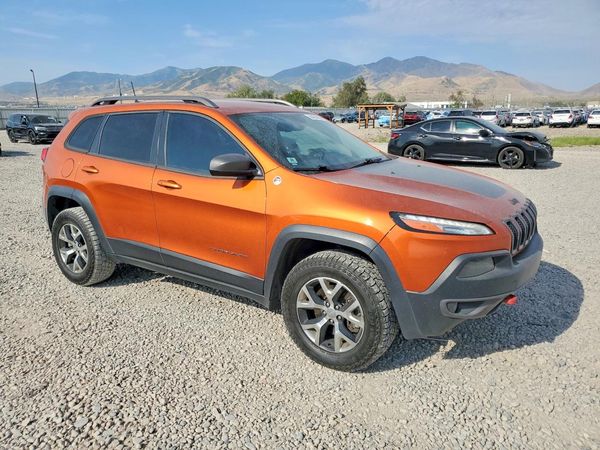 2015 JEEP CHEROKEE TRAILHAWK 4X4