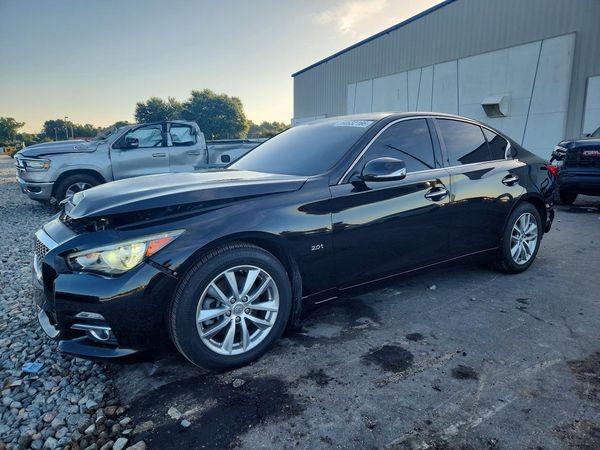 2017 INFINITI Q50
