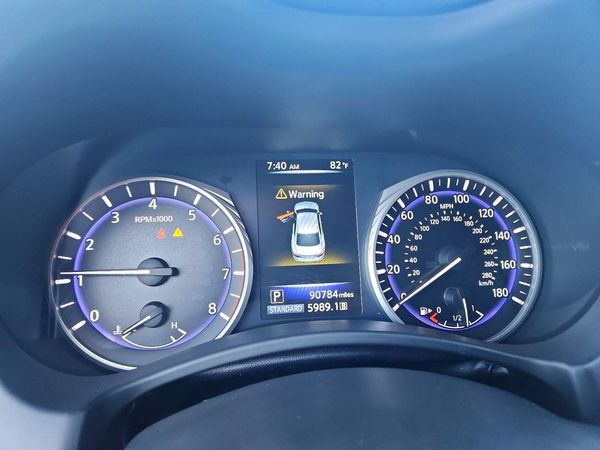 2017 INFINITI Q50