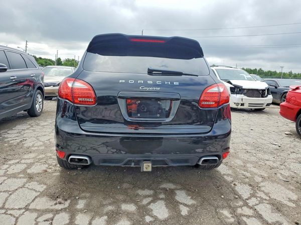 2014 PORSCHE CAYENNE