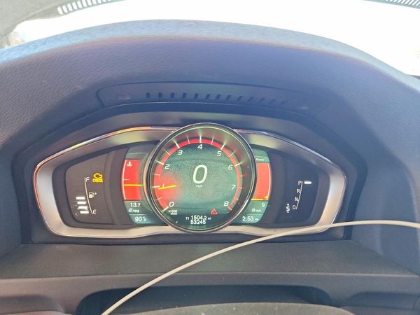2015 VOLVO S60