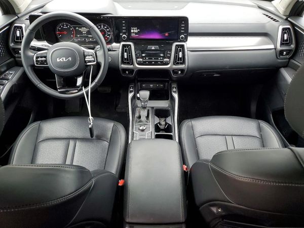 2023 KIA SORENTO