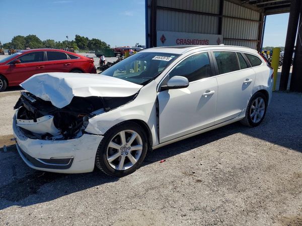 2017 VOLVO V60