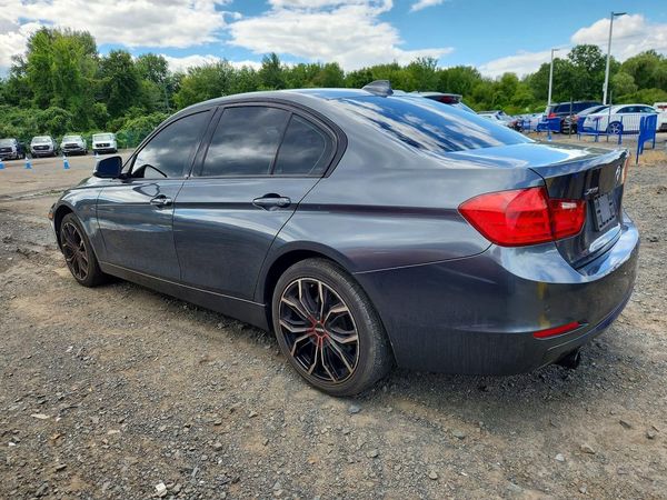 2015 BMW 320