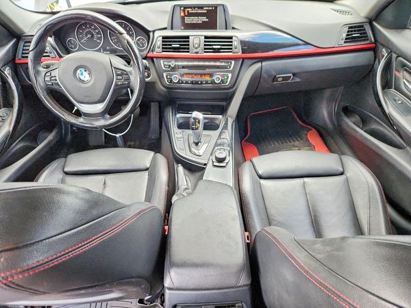 2015 BMW 320