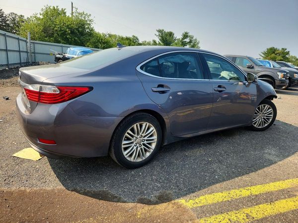 2013 LEXUS ES