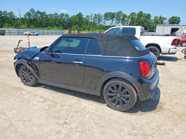 2019 MINI COOPER