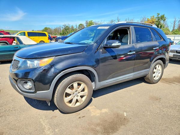 2013 KIA SORENTO Base / LX