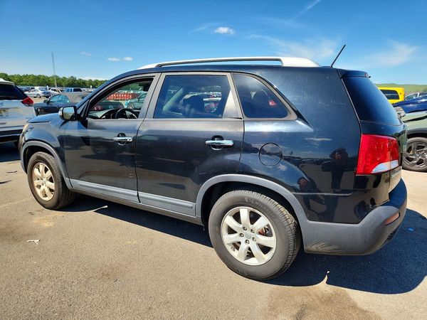2013 KIA SORENTO Base / LX