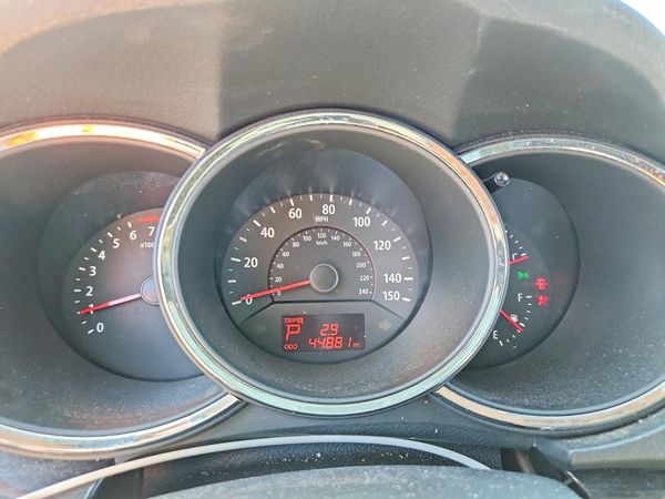 2013 KIA SORENTO Base / LX