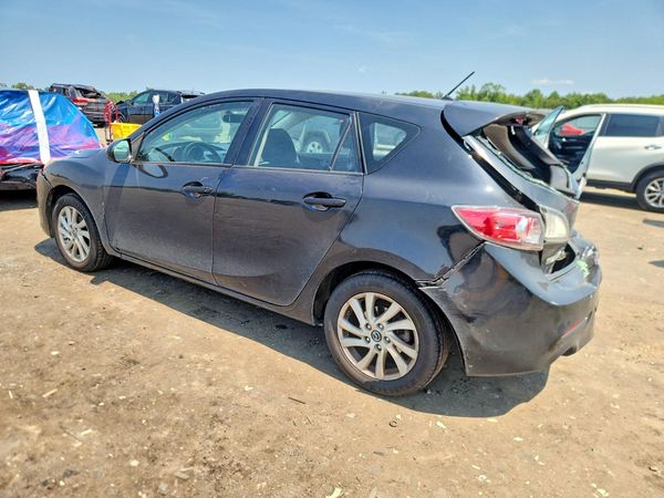 2013 MAZDA 3