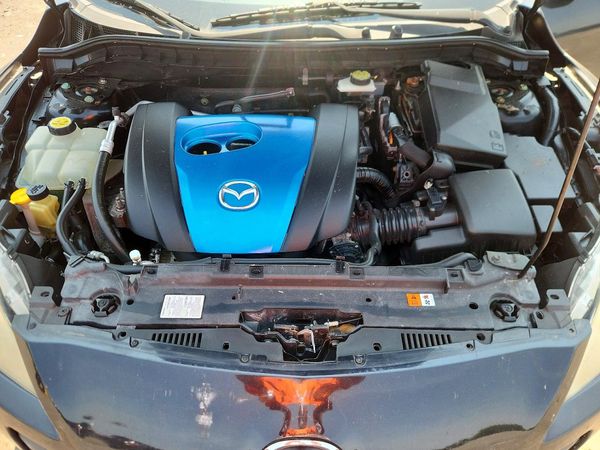 2013 MAZDA 3