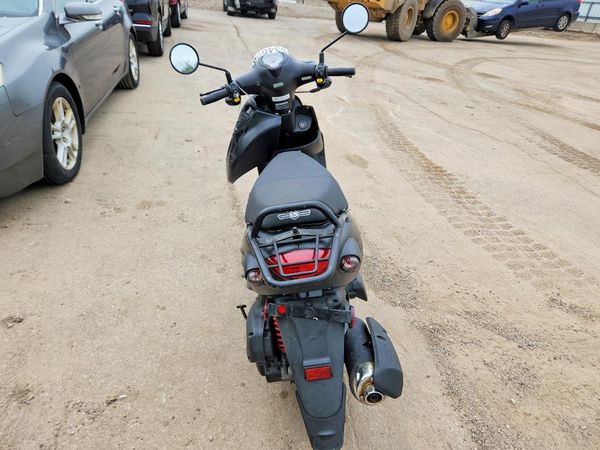 2021 GENUINE SCOOTER CO. BUDDY