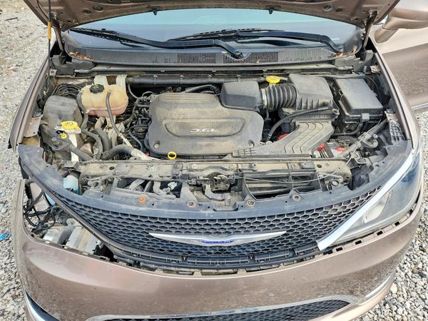2017 CHRYSLER PACIFICA