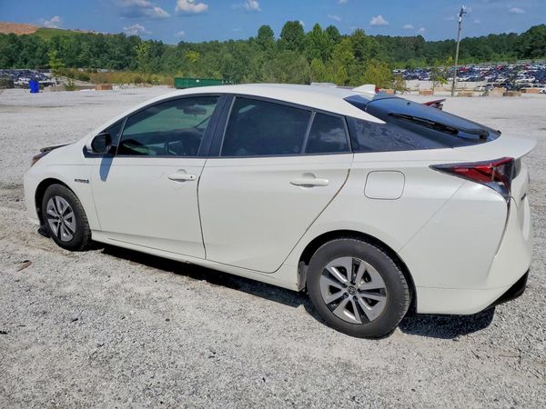 2016 TOYOTA PRIUS