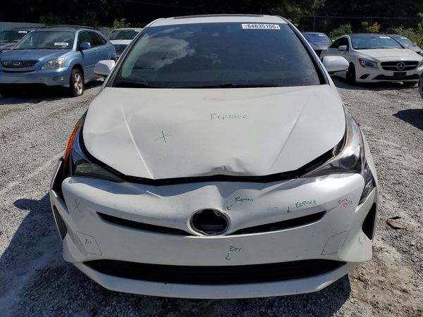 2016 TOYOTA PRIUS