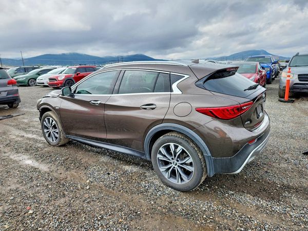 2017 INFINITI QX30