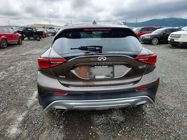 2017 INFINITI QX30