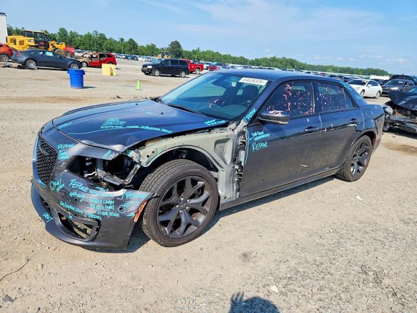 2022 CHRYSLER 300
