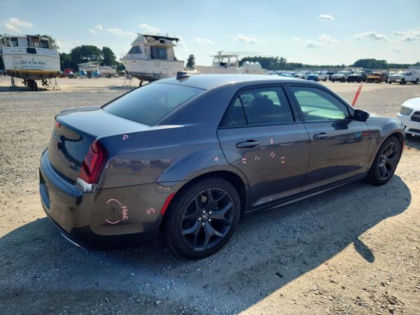 2022 CHRYSLER 300