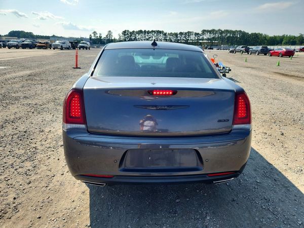 2022 CHRYSLER 300
