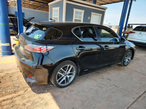 2016 LEXUS CT 200h