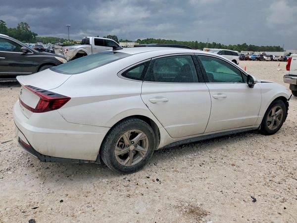 2022 HYUNDAI SONATA SE