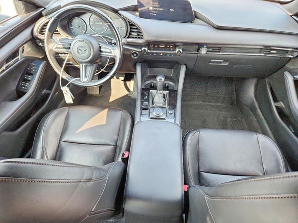 2022 MAZDA 3 Premium Plus Package