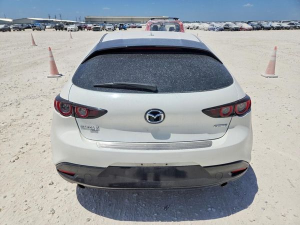 2020 MAZDA 3