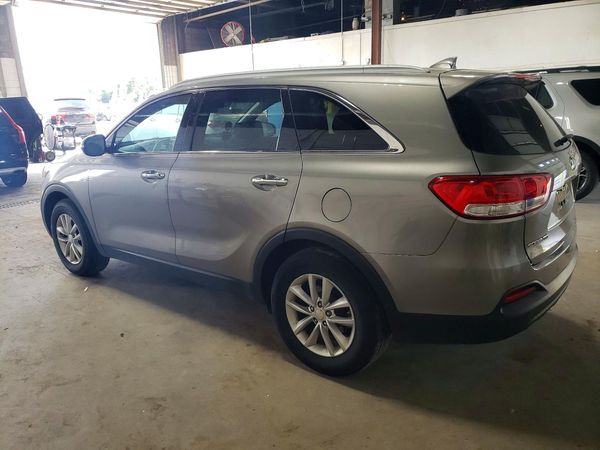 2017 KIA SORENTO L, LX