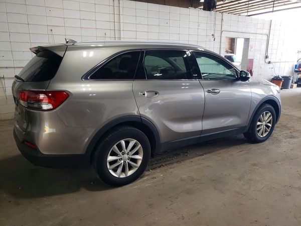 2017 KIA SORENTO L, LX