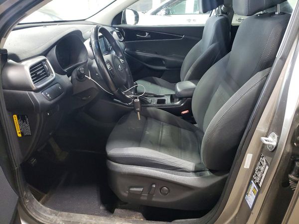 2017 KIA SORENTO L, LX