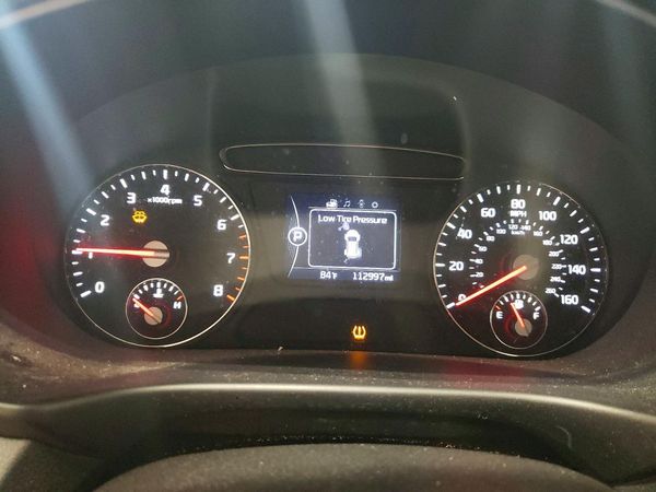 2017 KIA SORENTO L, LX