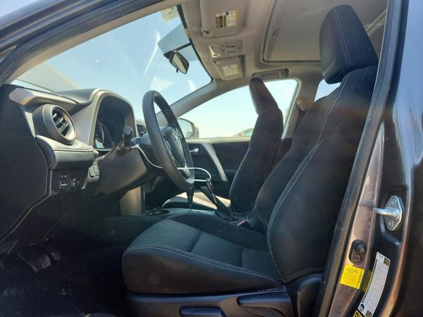 2015 TOYOTA RAV4 XLE (M Grade)
