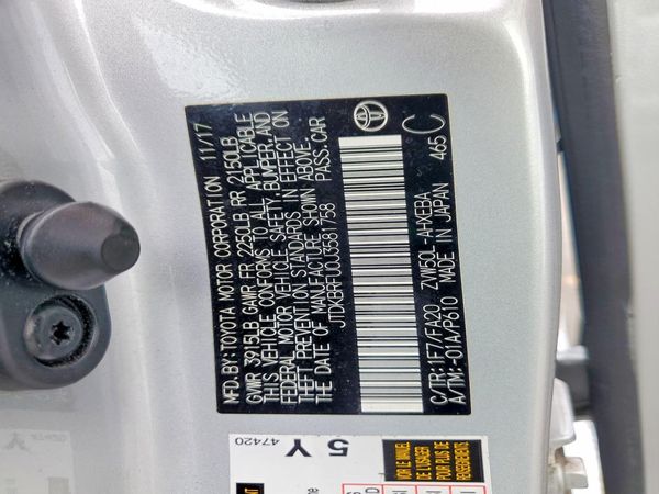 2018 TOYOTA PRIUS One/Two