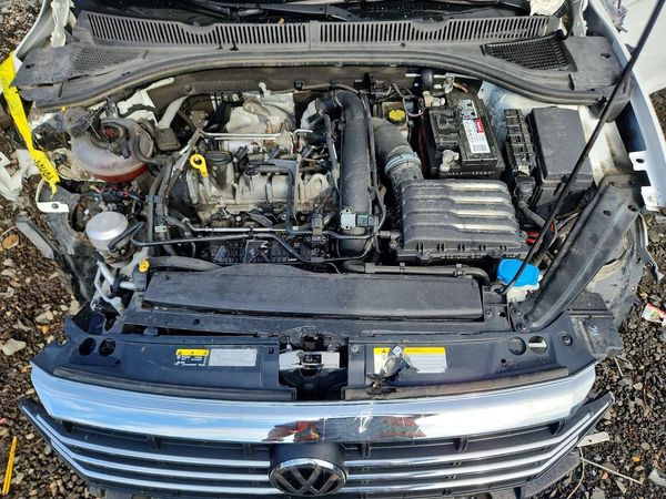 2021 VOLKSWAGEN JETTA S / SE / R-Line — Engine bay