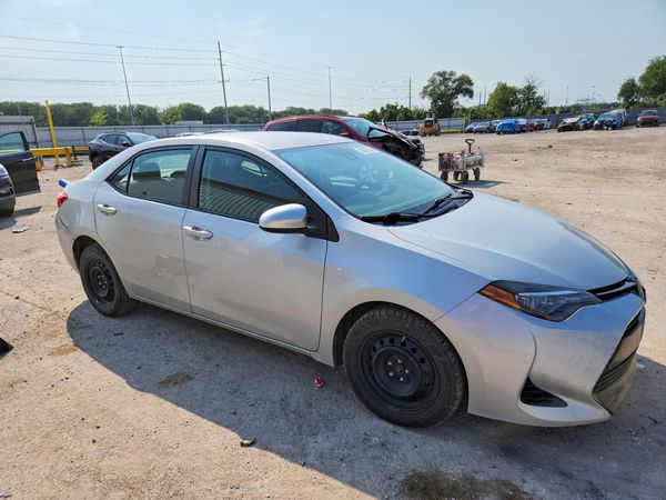 2017 TOYOTA COROLLA